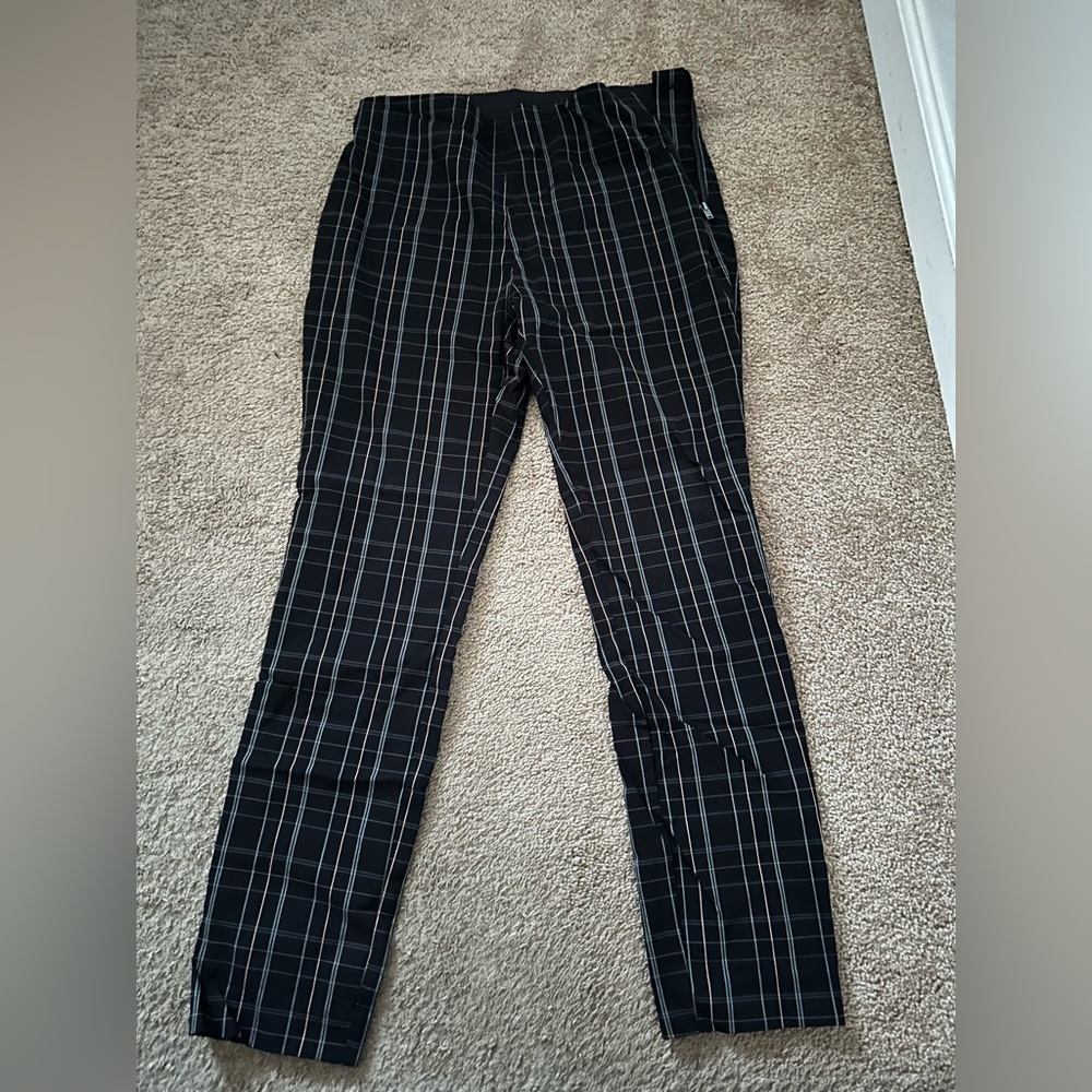 Black ( business looking ) pants size 6
